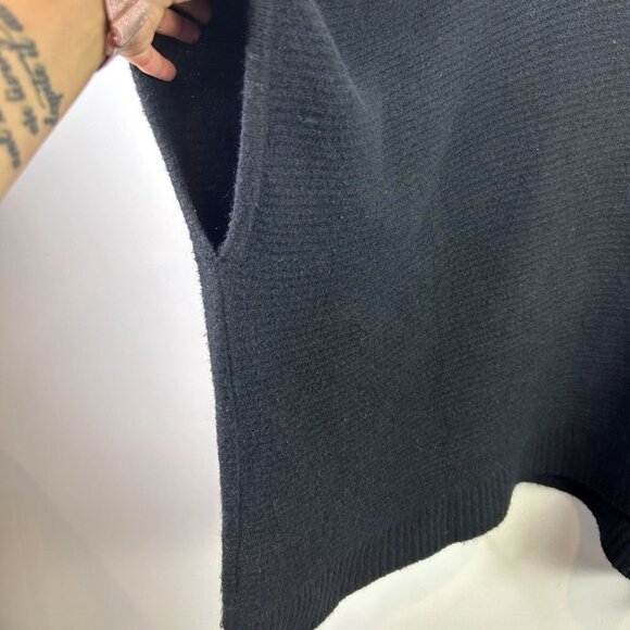 Yummy‎ Sweater Co. black knit sweater medium - Picture 2 of 3